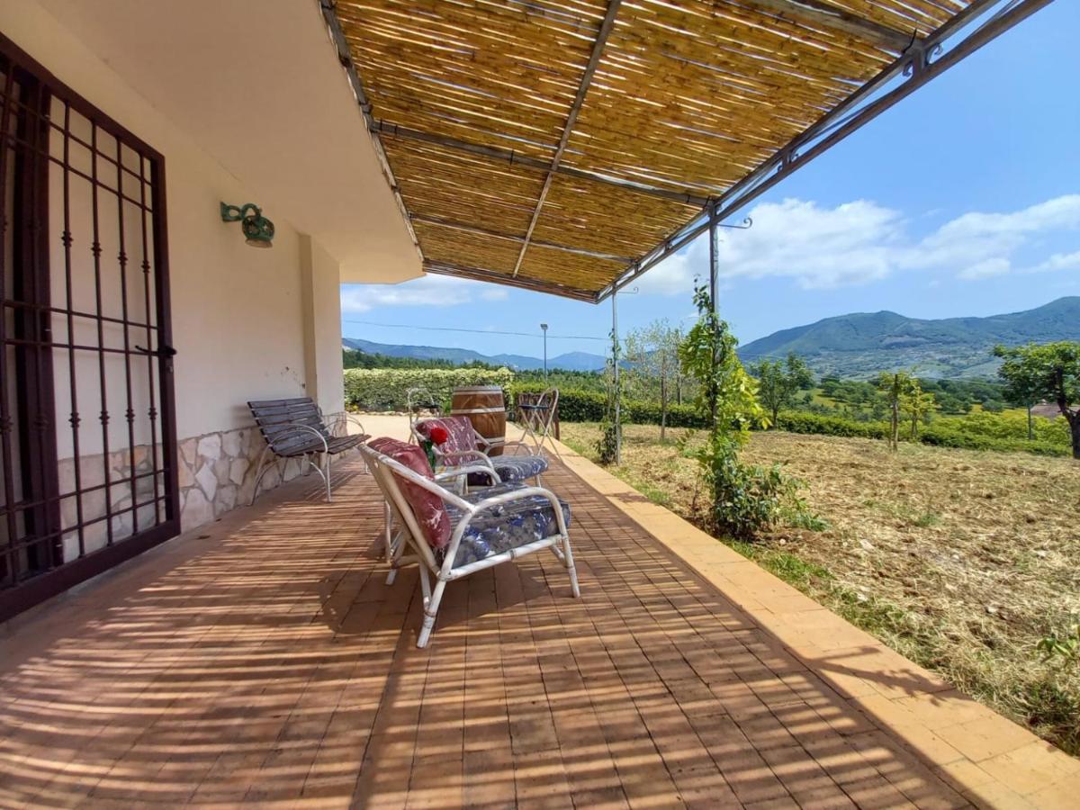 Bed and Breakfast L'Arcadia à Giffoni Sei Casali Extérieur photo